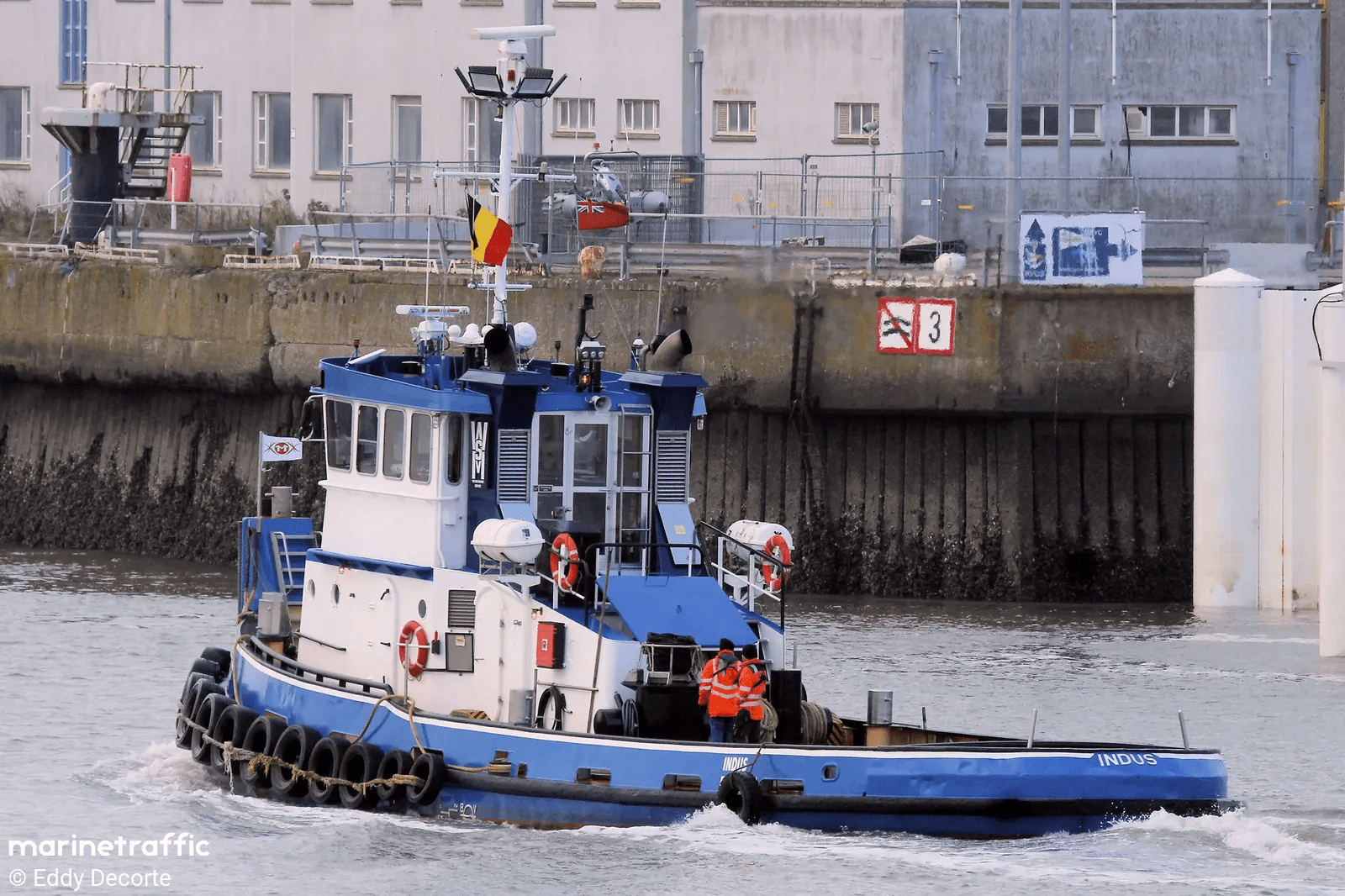 T-14 24 ton Bollard Pull